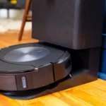 How To Open and Clean A Roomba Robot Vacuum Bin - 2023 Guide